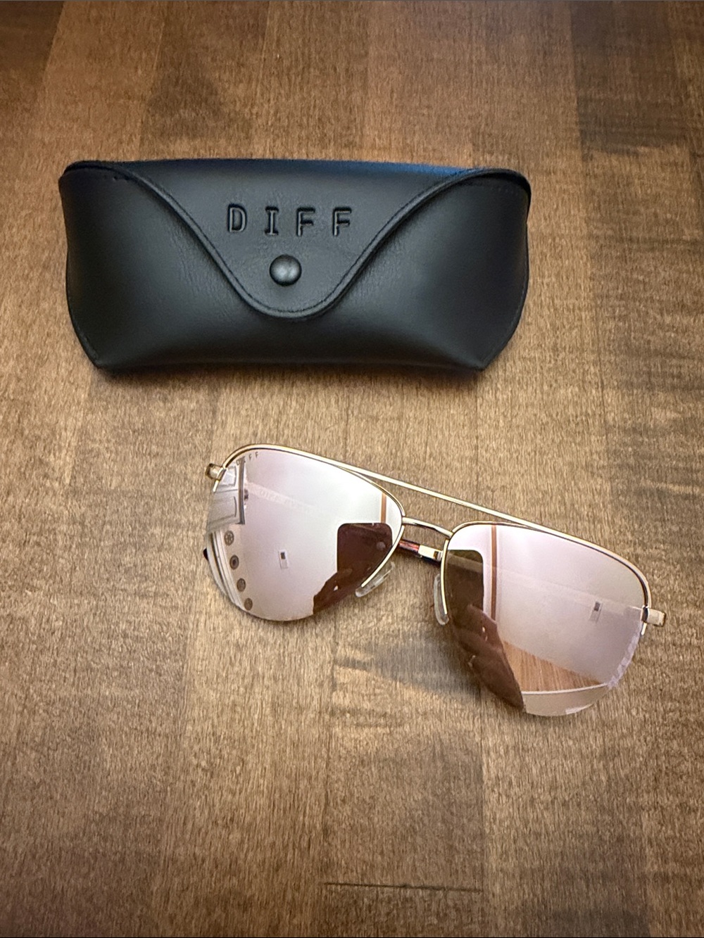 Diff Women’s Aviator Sunglasses in Rose Gold